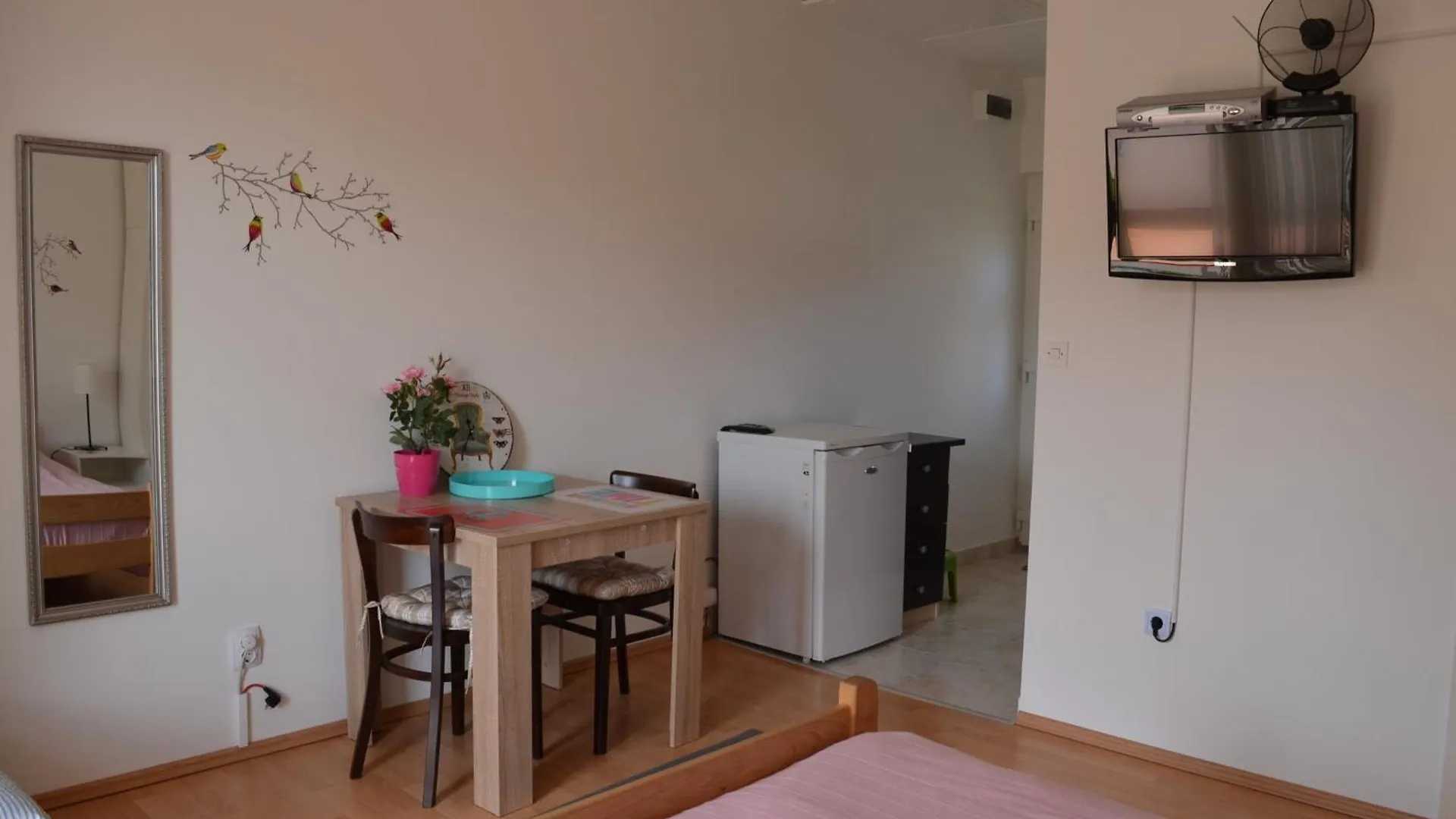 Apartments Mili Baska  Croatia